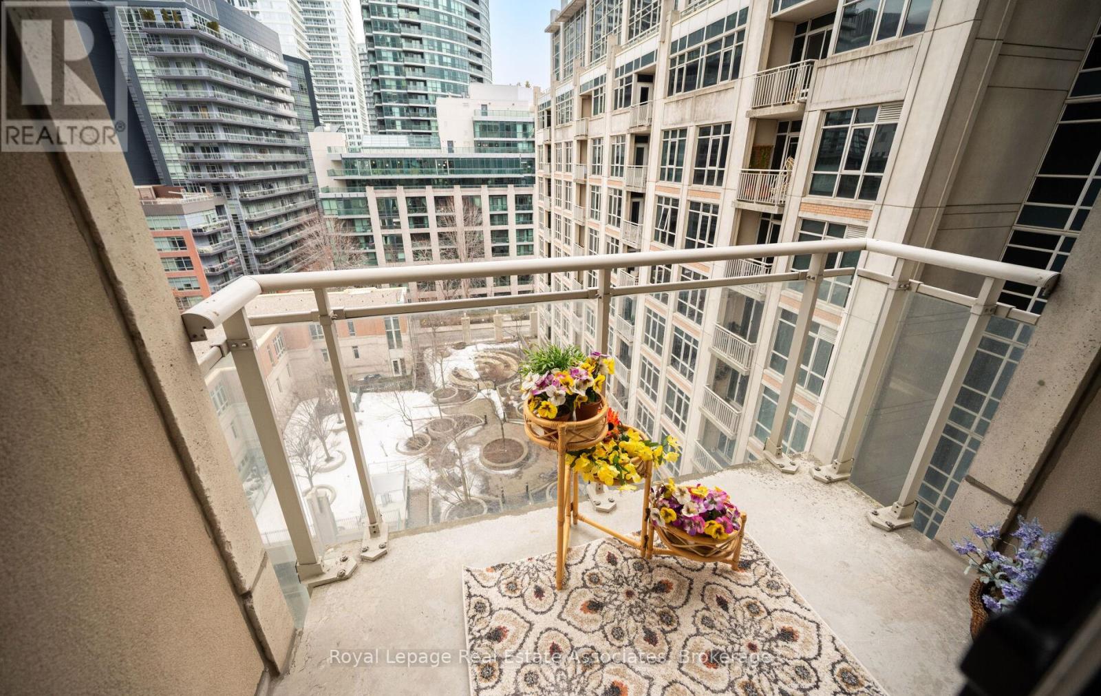 908 - 21 Grand Magazine Street, Toronto, Ontario  M5V 1B5 - Photo 12 - C12959416