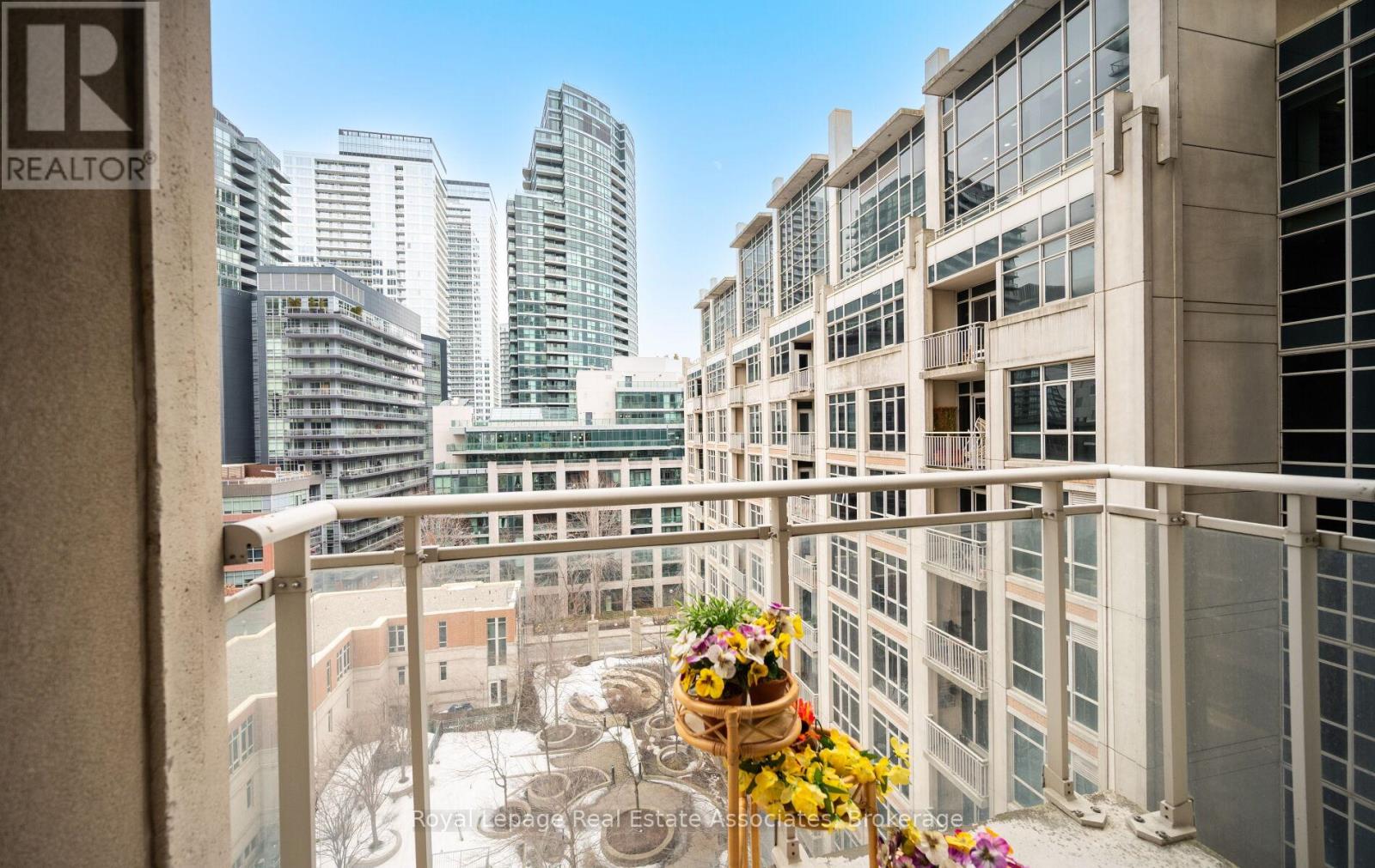 908 - 21 Grand Magazine Street, Toronto, Ontario  M5V 1B5 - Photo 13 - C12959416