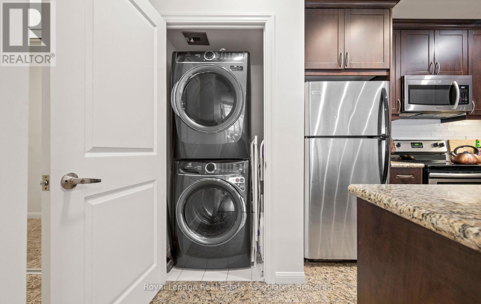 908 - 21 Grand Magazine Street, Toronto, Ontario  M5V 1B5 - Photo 9 - C12959416