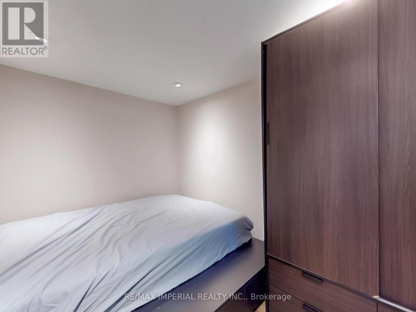 35 Waddington Crescent, Toronto, Ontario  M2J 2Z9 - Photo 36 - C12959430