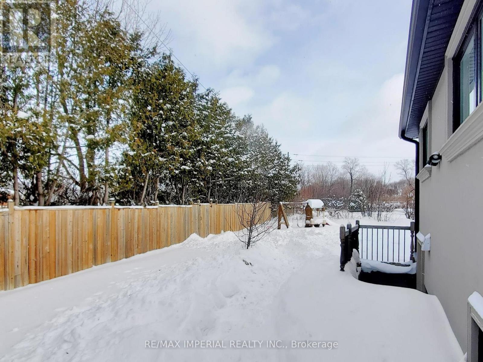 35 Waddington Crescent, Toronto, Ontario  M2J 2Z9 - Photo 41 - C12959430