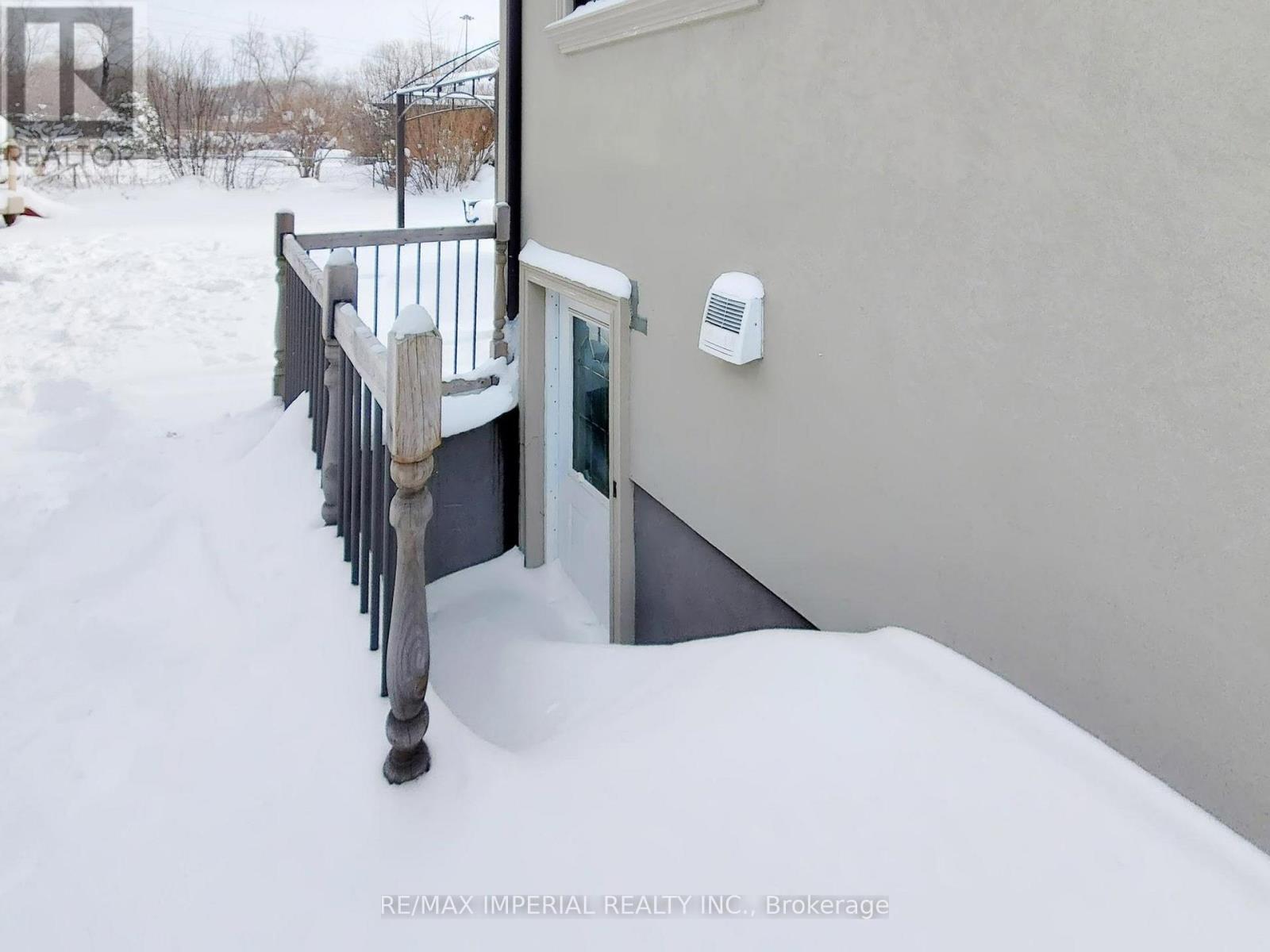 35 Waddington Crescent, Toronto, Ontario  M2J 2Z9 - Photo 42 - C12959430