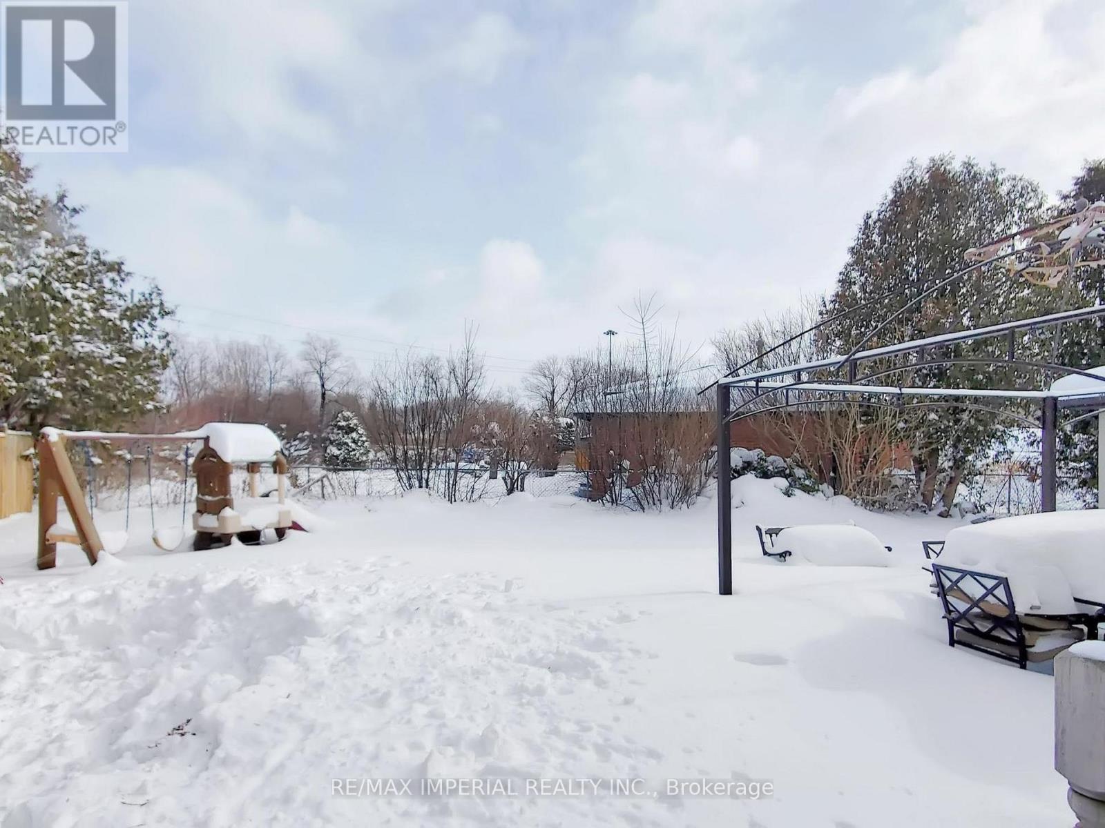 35 Waddington Crescent, Toronto, Ontario  M2J 2Z9 - Photo 43 - C12959430