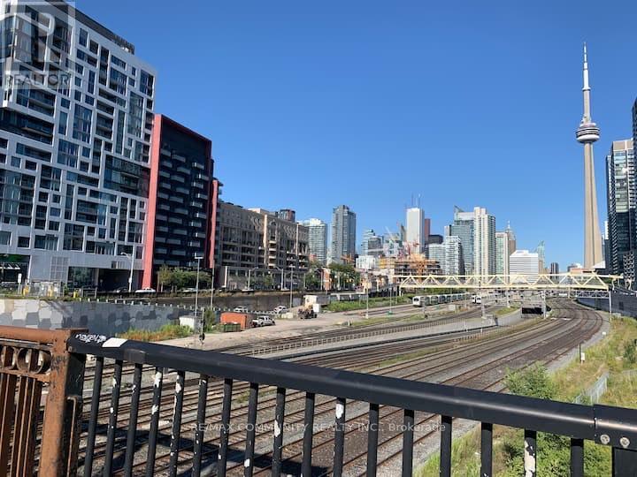 1210w - 27 Bathurst Street, Toronto, Ontario  M5V 0R1 - Photo 11 - C12959462