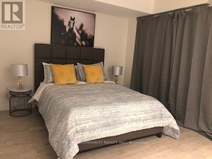 1210w - 27 Bathurst Street, Toronto, Ontario  M5V 0R1 - Photo 5 - C12959462