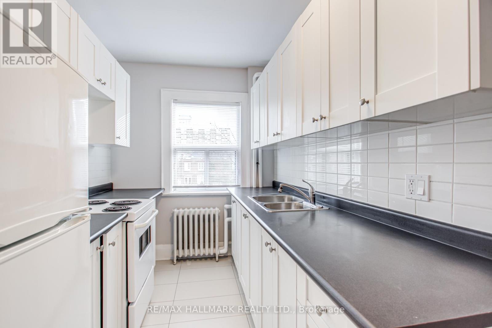 1 - 27 Sherwood Avenue, Toronto, Ontario  M4P 2A6 - Photo 12 - C12959516