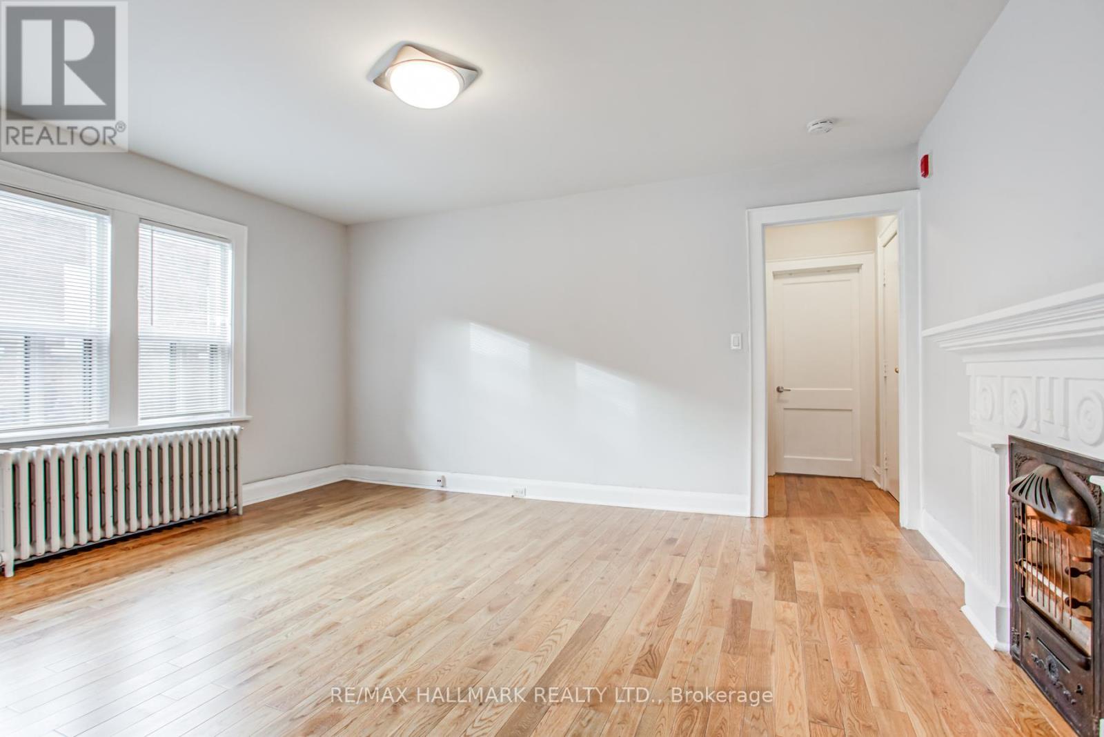 1 - 27 Sherwood Avenue, Toronto, Ontario  M4P 2A6 - Photo 4 - C12959516