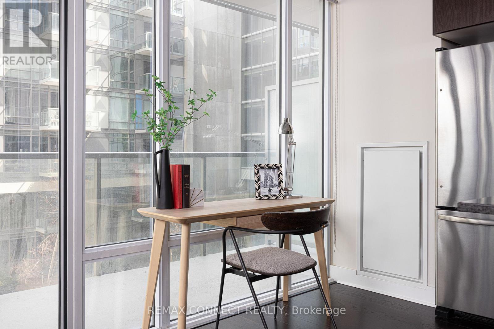 330 - 90 Stadium Road, Toronto, Ontario  M5V 3W5 - Photo 18 - C12959542