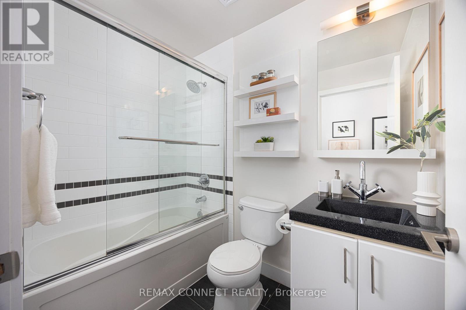 330 - 90 Stadium Road, Toronto, Ontario  M5V 3W5 - Photo 24 - C12959542