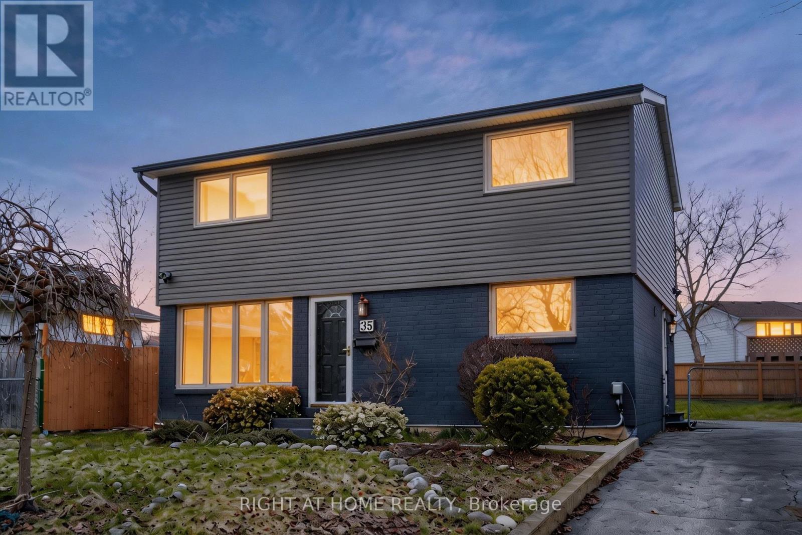 35 TILLBROOK COURT, Toronto, Ontario