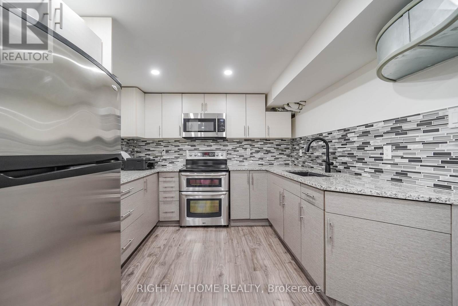 35 Tillbrook Court, Toronto, Ontario  M1B 1N5 - Photo 29 - E12959336