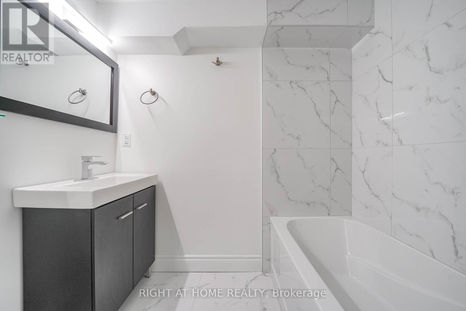 35 Tillbrook Court, Toronto, Ontario  M1B 1N5 - Photo 33 - E12959336