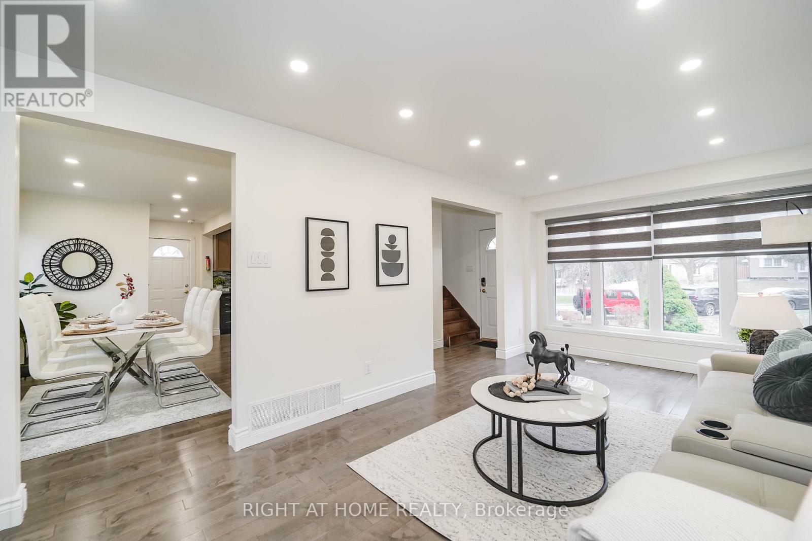 35 Tillbrook Court, Toronto, Ontario  M1B 1N5 - Photo 9 - E12959336