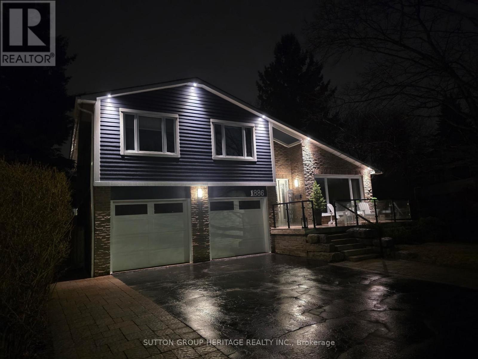 1886 Malden Crescent, Pickering, Ontario  L1V 3G4 - Photo 2 - E12959480