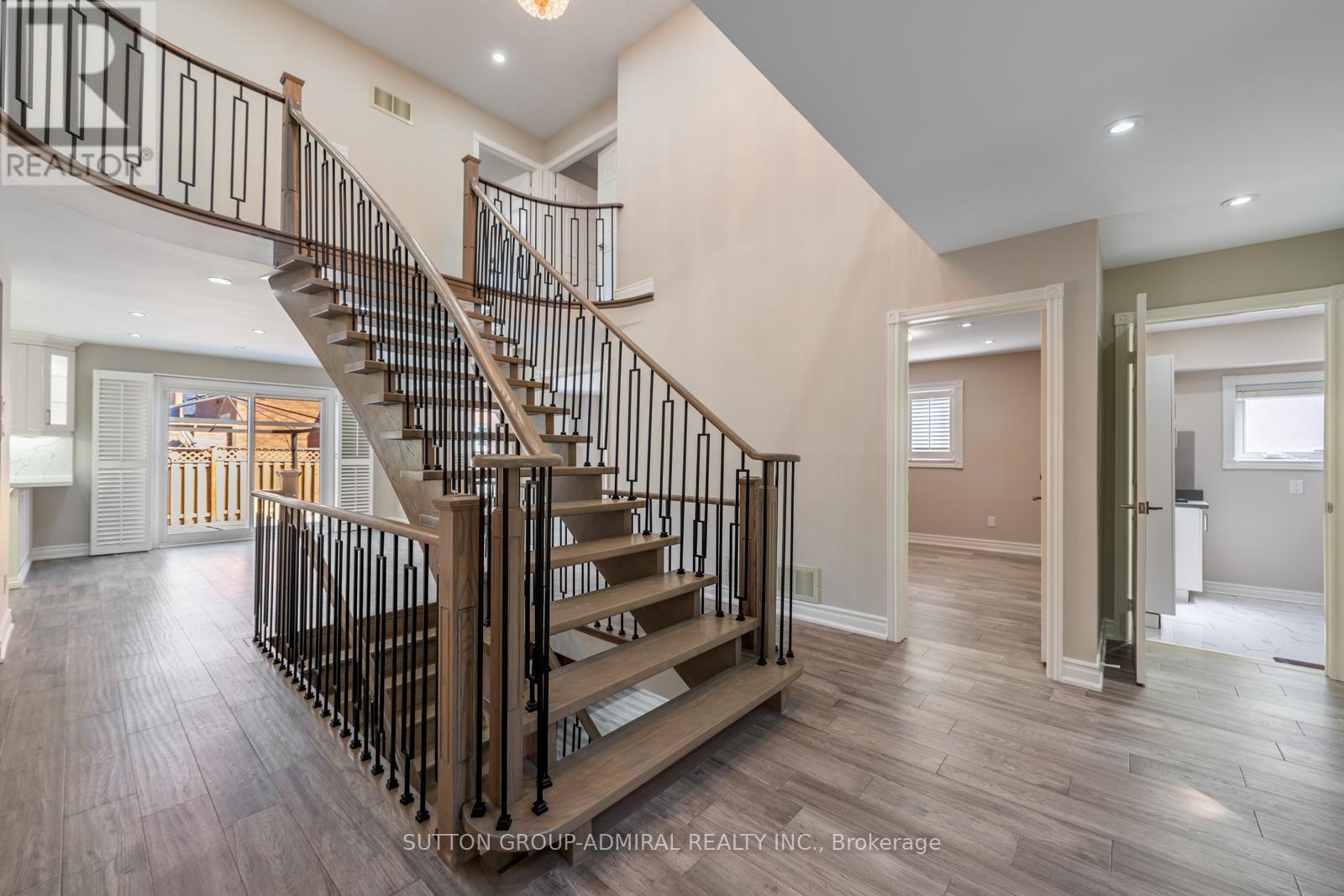 150 Rockwood Crescent, Vaughan, Ontario  L4J 7W1 - Photo 18 - N12933932