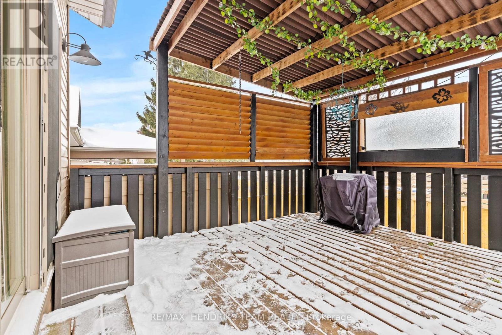 379 Michael Drive, Welland, Ontario  L3C 0A5 - Photo 35 - X12784646