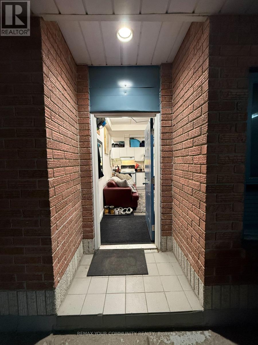 G4 - 72 Lake Avenue, Richmond Hill, Ontario  L4E 2V4 - Photo 10 - N12959328