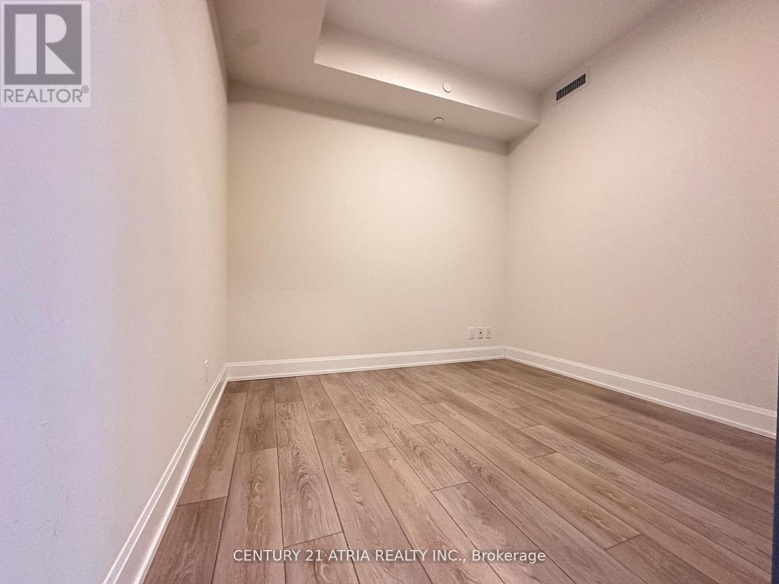 1008 - 18 Water Walk Drive, Markham, Ontario  L3R 6L5 - Photo 14 - N12959360