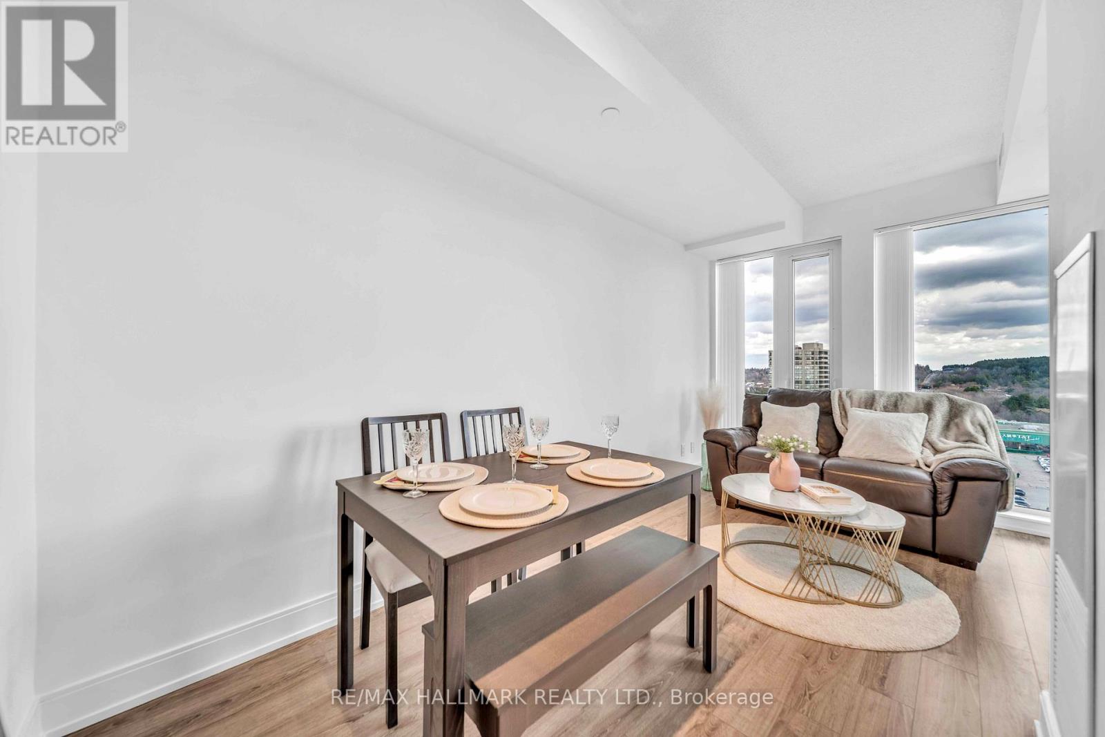 1102 - 9600 Yonge Street, Richmond Hill, Ontario  L4C 0X3 - Photo 15 - N12959436