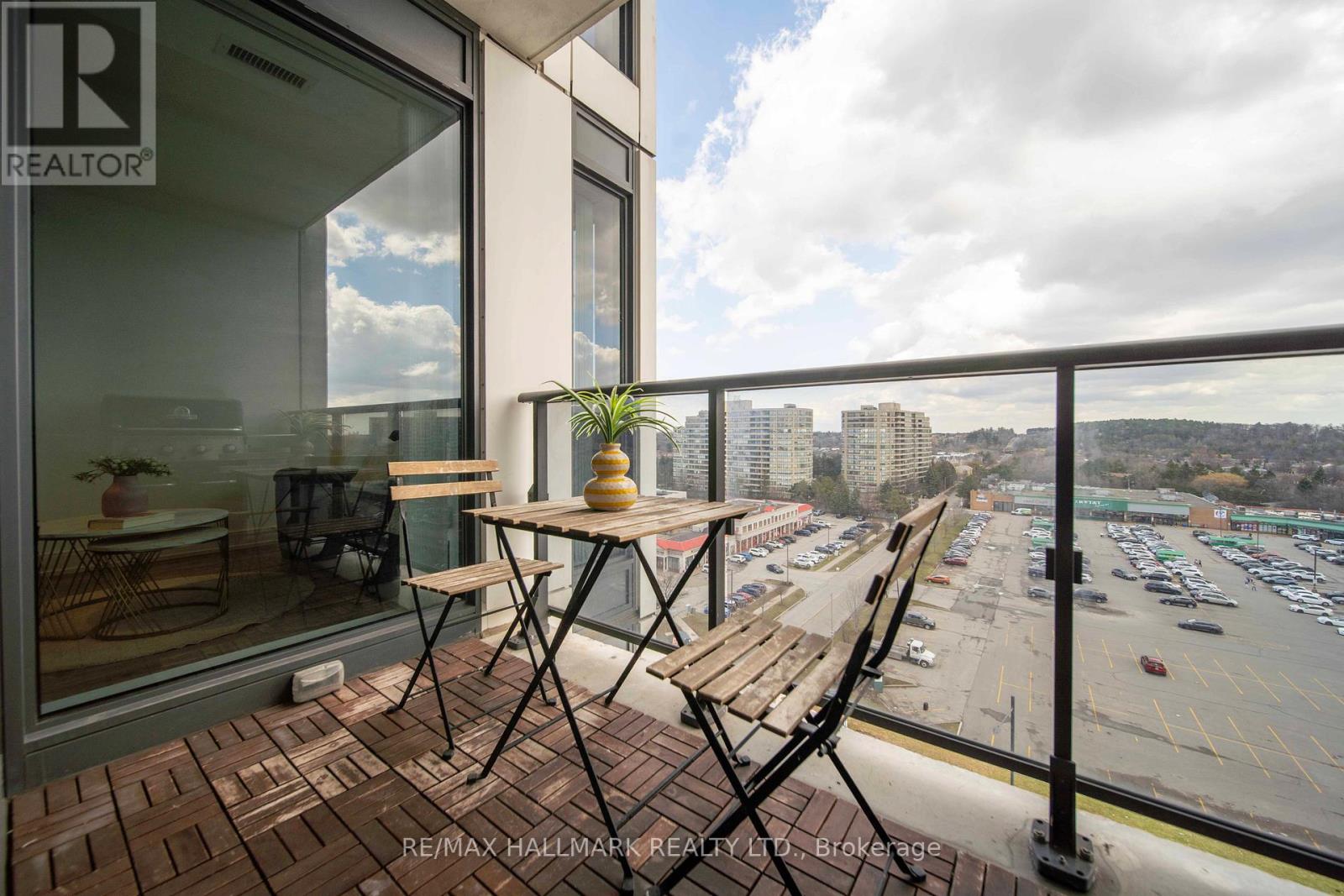 1102 - 9600 Yonge Street, Richmond Hill, Ontario  L4C 0X3 - Photo 18 - N12959436