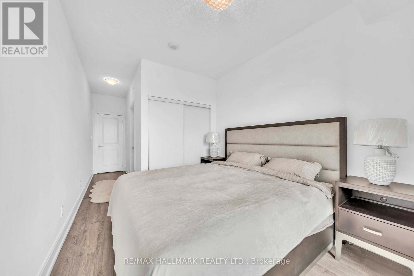 1102 - 9600 Yonge Street, Richmond Hill, Ontario  L4C 0X3 - Photo 19 - N12959436