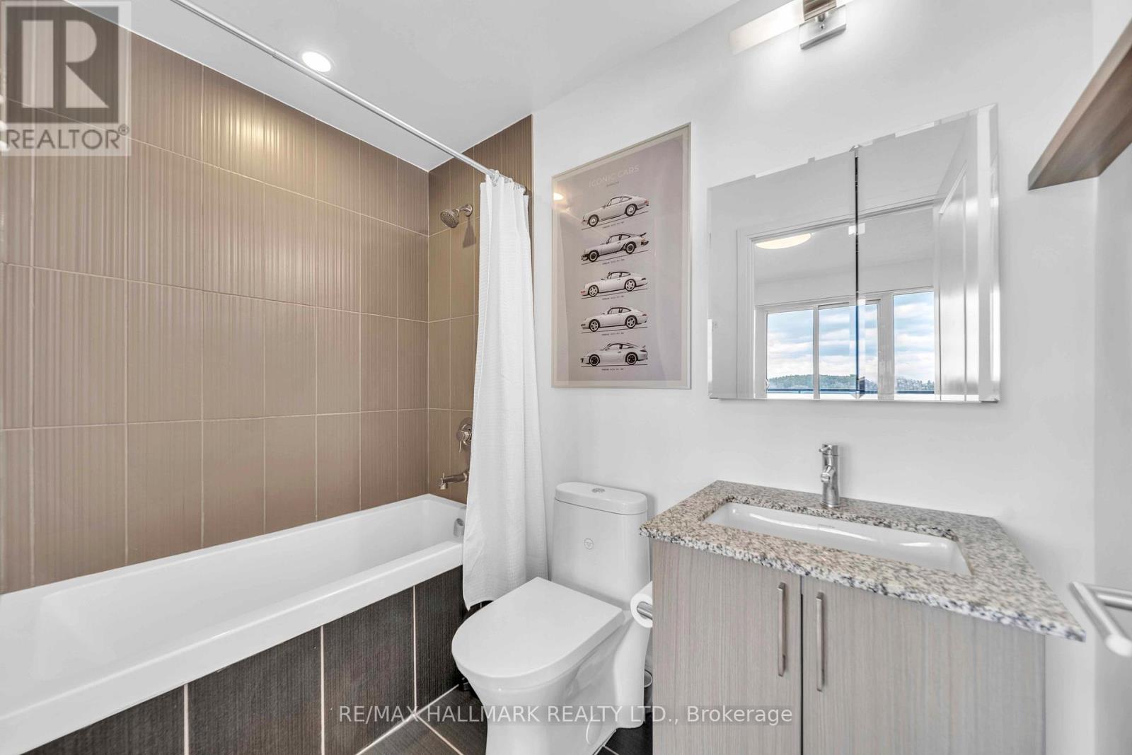 1102 - 9600 Yonge Street, Richmond Hill, Ontario  L4C 0X3 - Photo 25 - N12959436