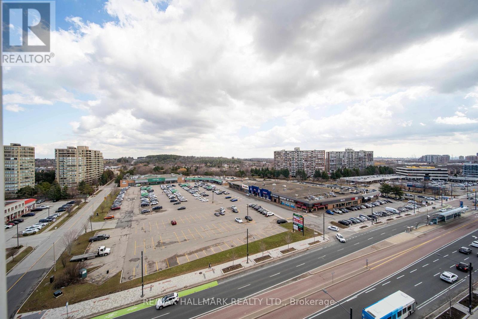 1102 - 9600 Yonge Street, Richmond Hill, Ontario  L4C 0X3 - Photo 26 - N12959436