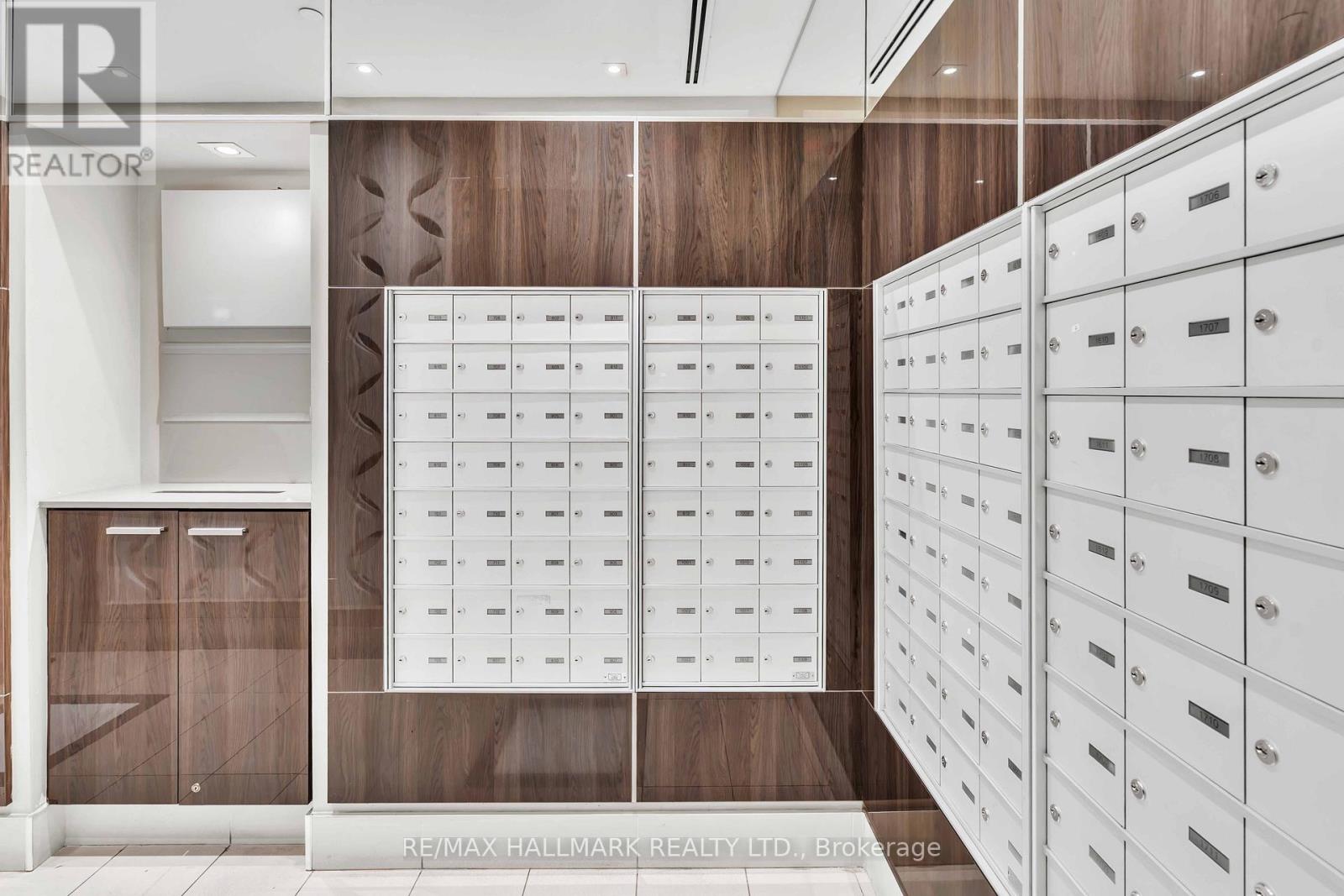 1102 - 9600 Yonge Street, Richmond Hill, Ontario  L4C 0X3 - Photo 32 - N12959436