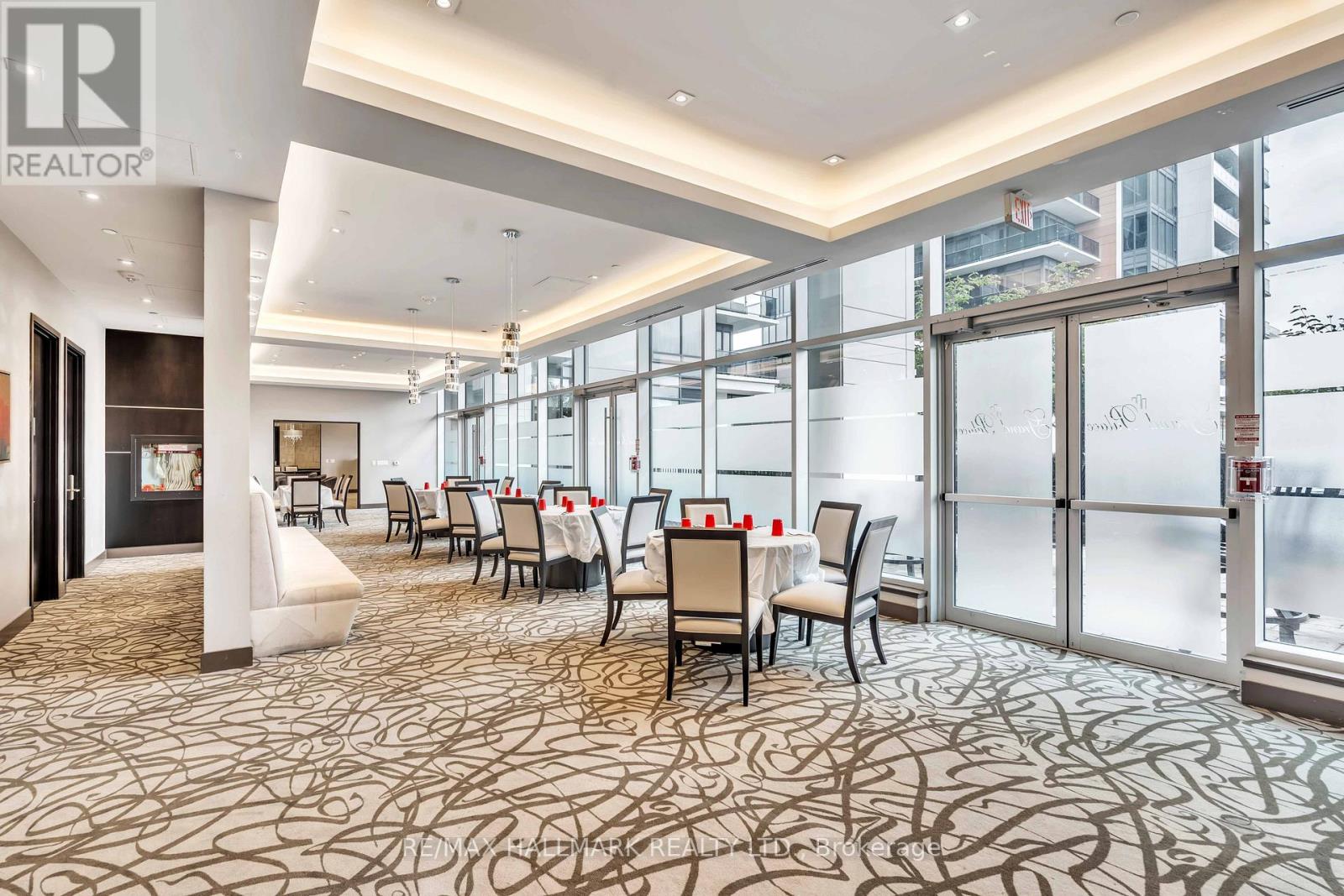 1102 - 9600 Yonge Street, Richmond Hill, Ontario  L4C 0X3 - Photo 33 - N12959436