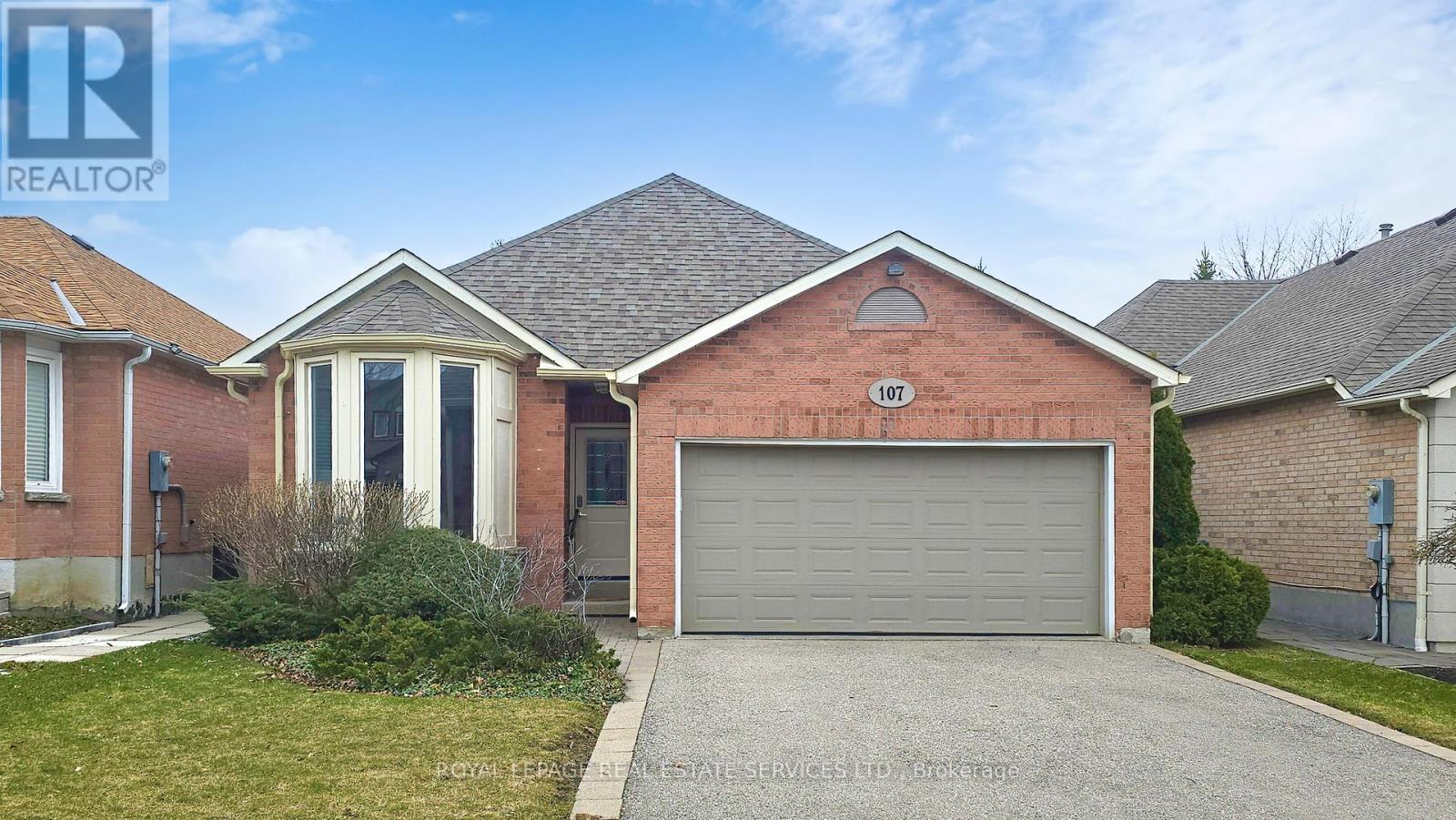 107 Roseborough Crescent, Vaughan, Ontario  L4J 4V2 - Photo 2 - N12959476