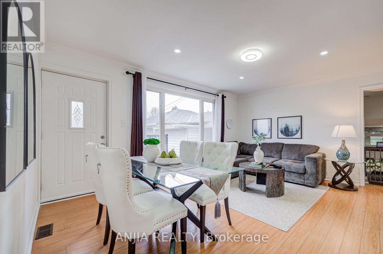 1369 Ravenshoe Road, East Gwillimbury, Ontario  L0G 1R0 - Photo 16 - N12959532