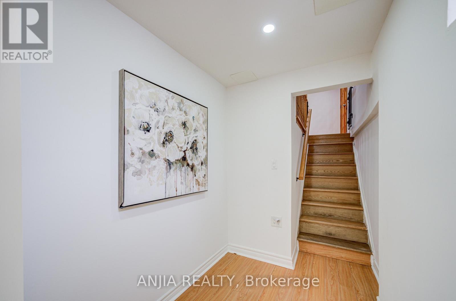 1369 Ravenshoe Road, East Gwillimbury, Ontario  L0G 1R0 - Photo 30 - N12959532