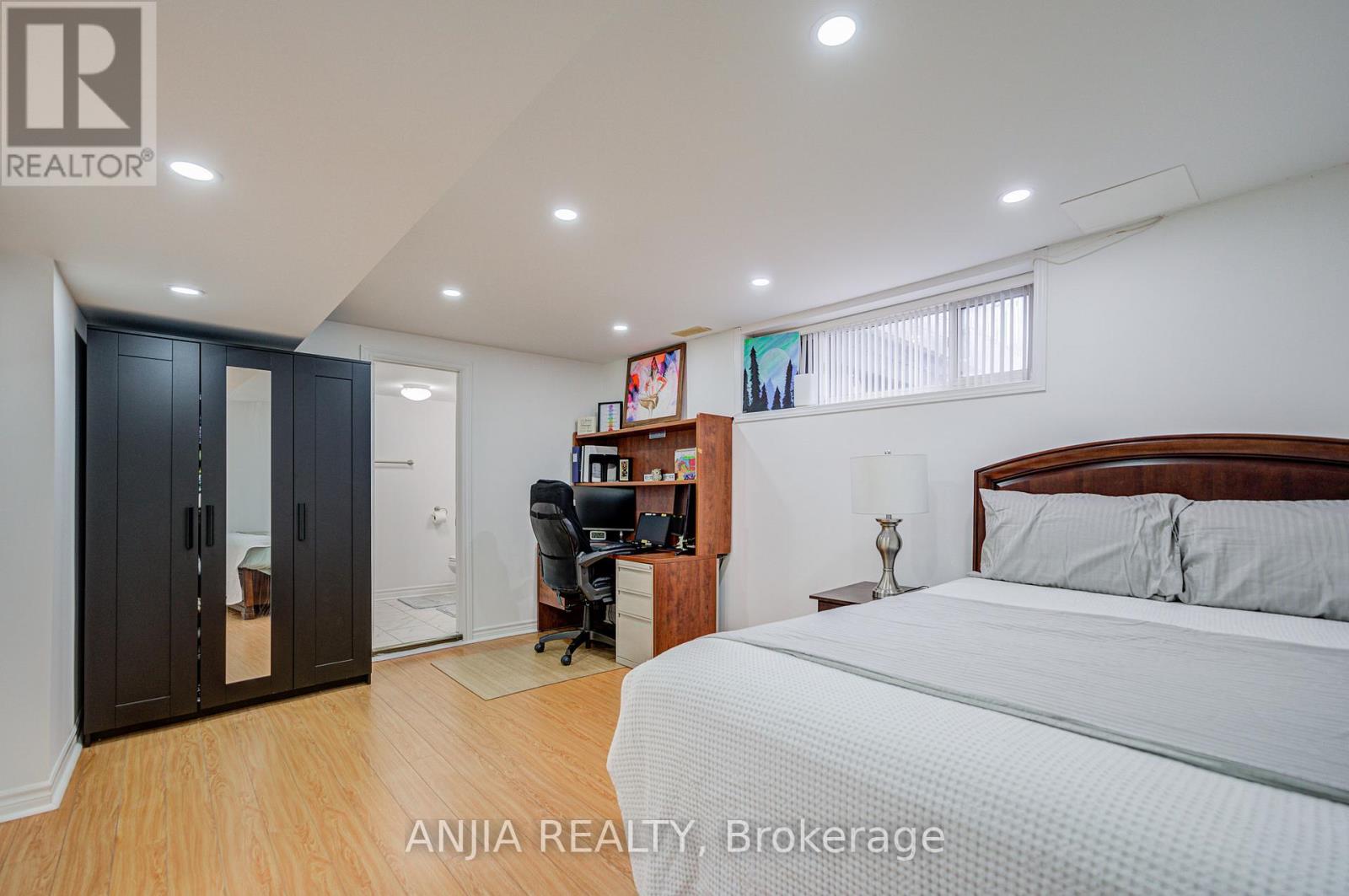 1369 Ravenshoe Road, East Gwillimbury, Ontario  L0G 1R0 - Photo 35 - N12959532