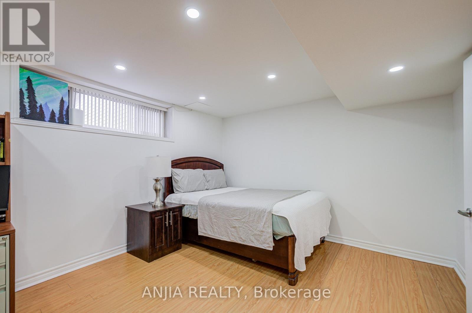 1369 Ravenshoe Road, East Gwillimbury, Ontario  L0G 1R0 - Photo 36 - N12959532