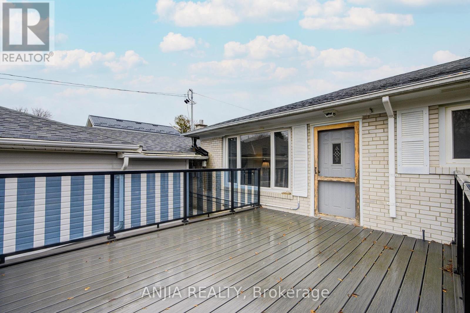 1369 Ravenshoe Road, East Gwillimbury, Ontario  L0G 1R0 - Photo 43 - N12959532