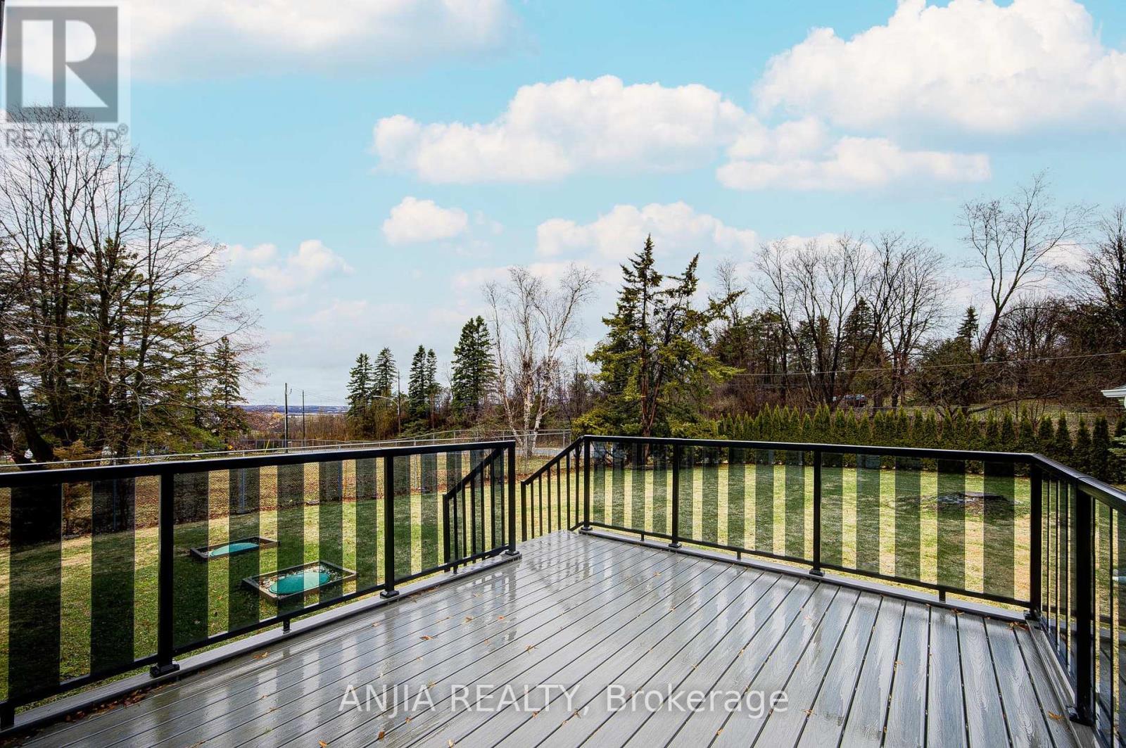 1369 Ravenshoe Road, East Gwillimbury, Ontario  L0G 1R0 - Photo 44 - N12959532