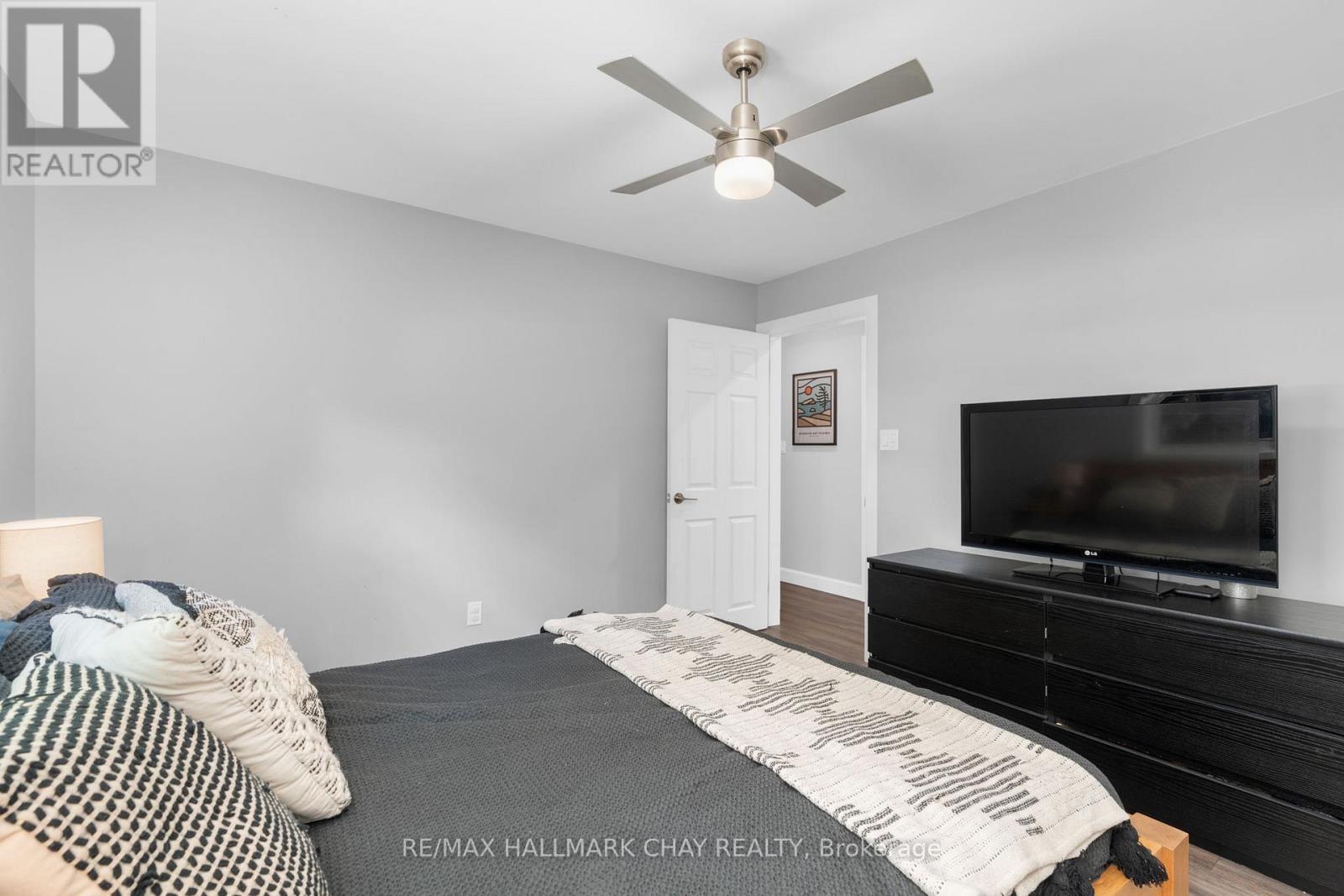 1853 River Road W, Wasaga Beach, Ontario  L9Z 1L1 - Photo 15 - S12959500