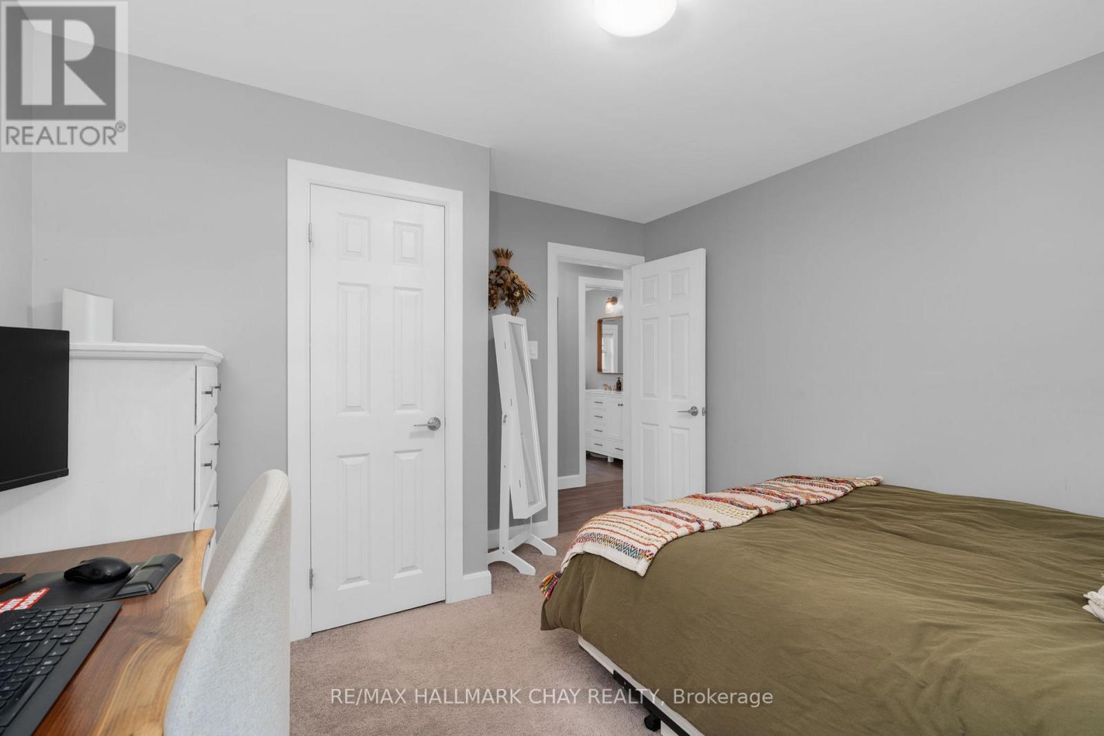 1853 River Road W, Wasaga Beach, Ontario  L9Z 1L1 - Photo 17 - S12959500