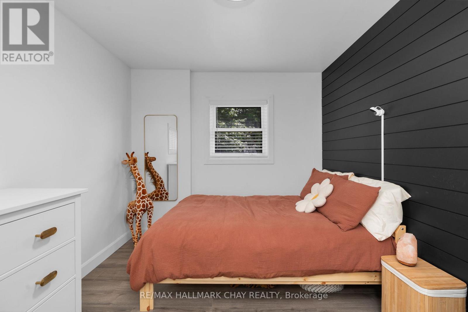 1853 River Road W, Wasaga Beach, Ontario  L9Z 1L1 - Photo 18 - S12959500