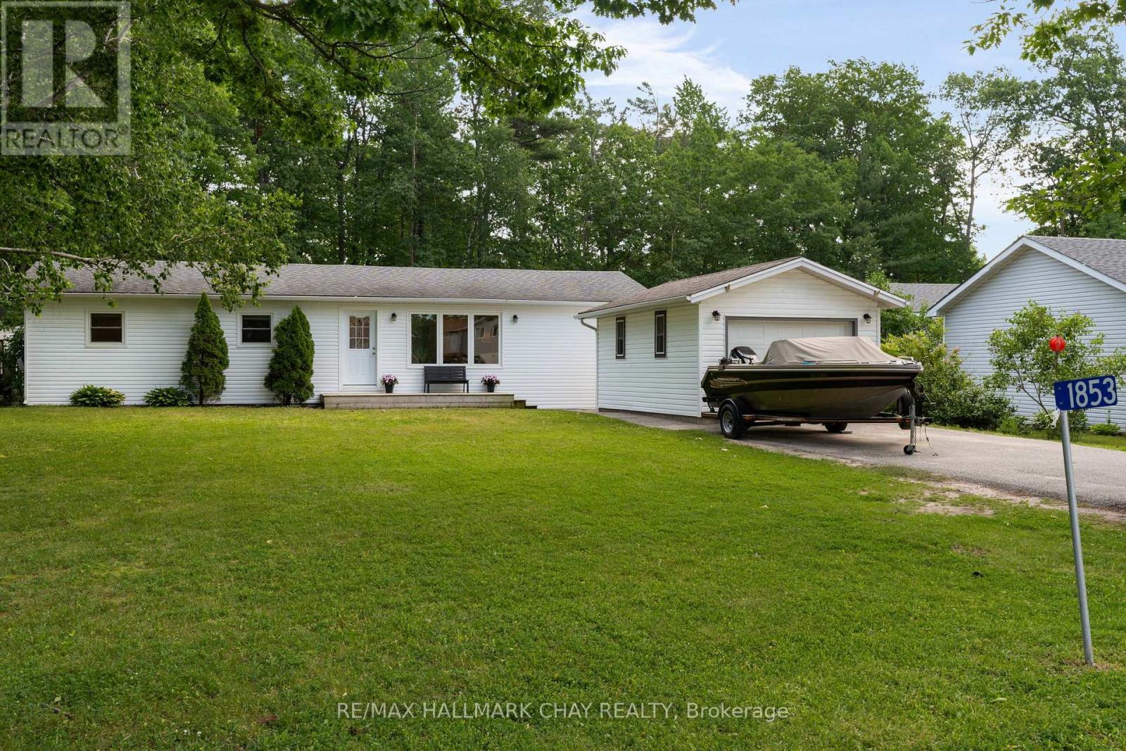1853 River Road W, Wasaga Beach, Ontario  L9Z 1L1 - Photo 2 - S12959500