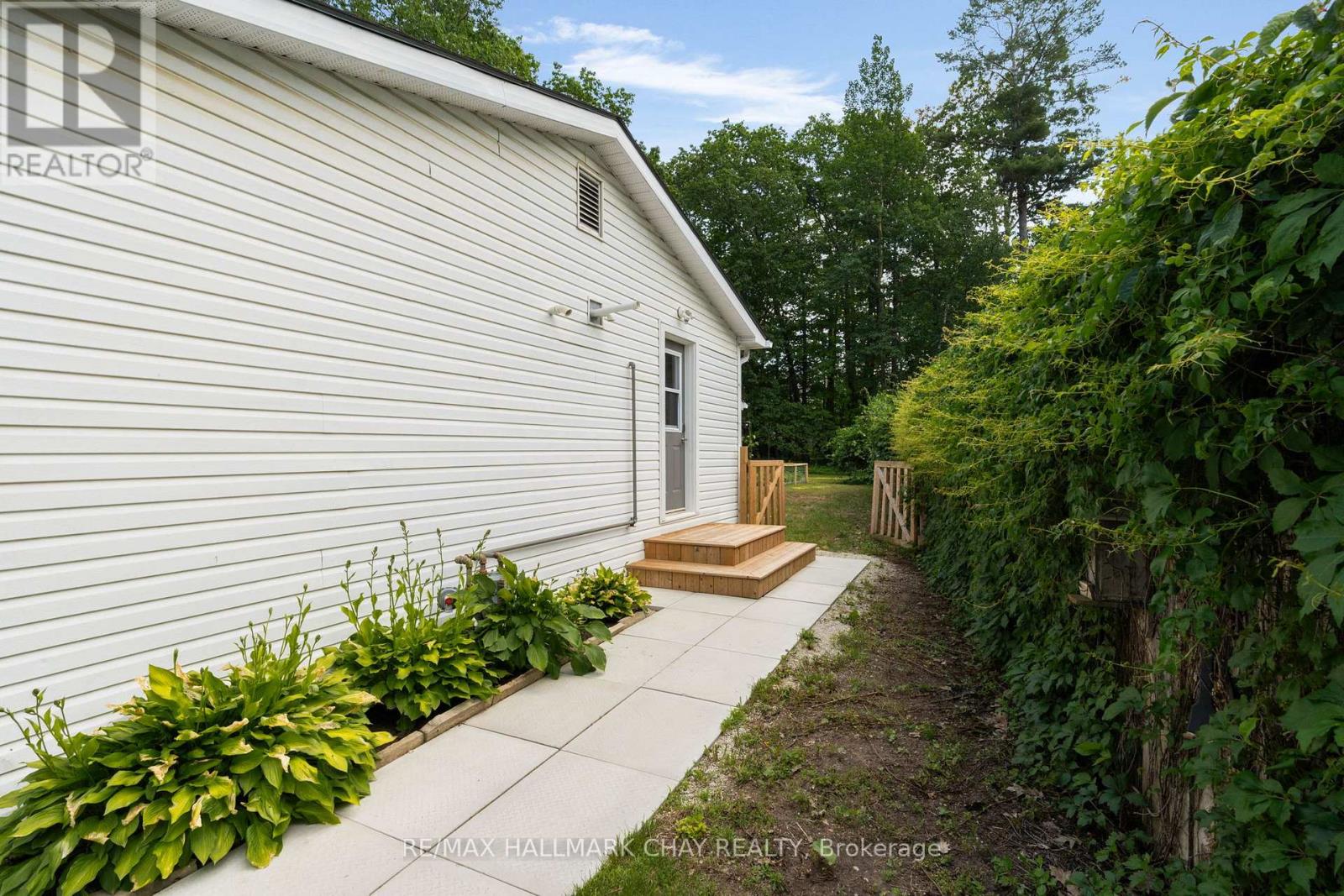 1853 River Road W, Wasaga Beach, Ontario  L9Z 1L1 - Photo 31 - S12959500