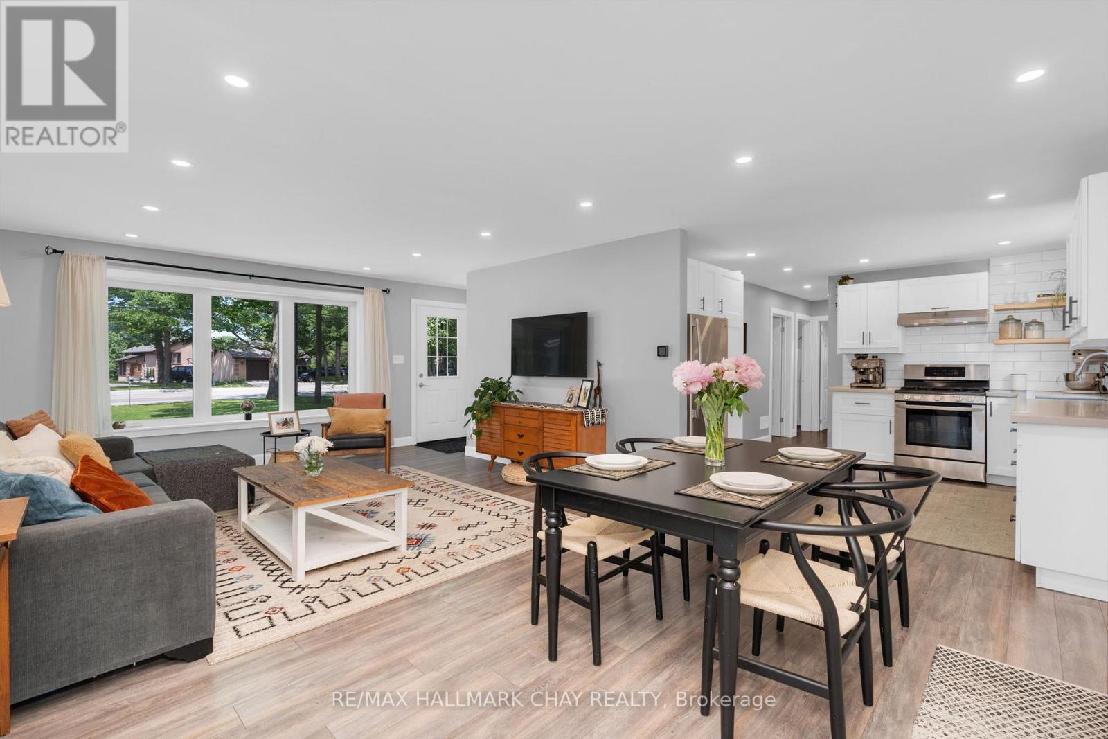 1853 River Road W, Wasaga Beach, Ontario  L9Z 1L1 - Photo 8 - S12959500