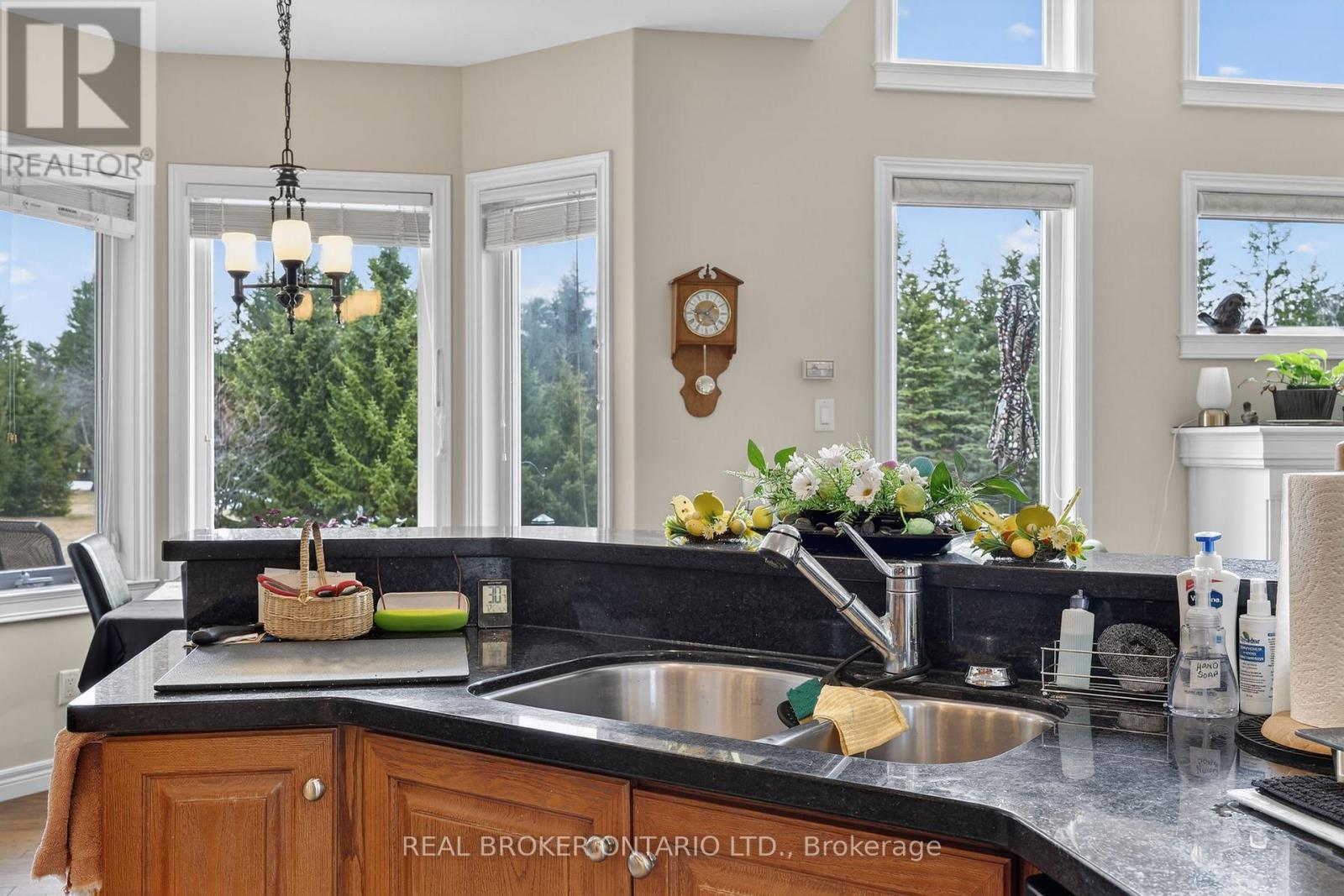 20 Basswood Circle, Oro-Medonte (Shanty Bay), Ontario  L0L 2L0 - Photo 16 - S12959560