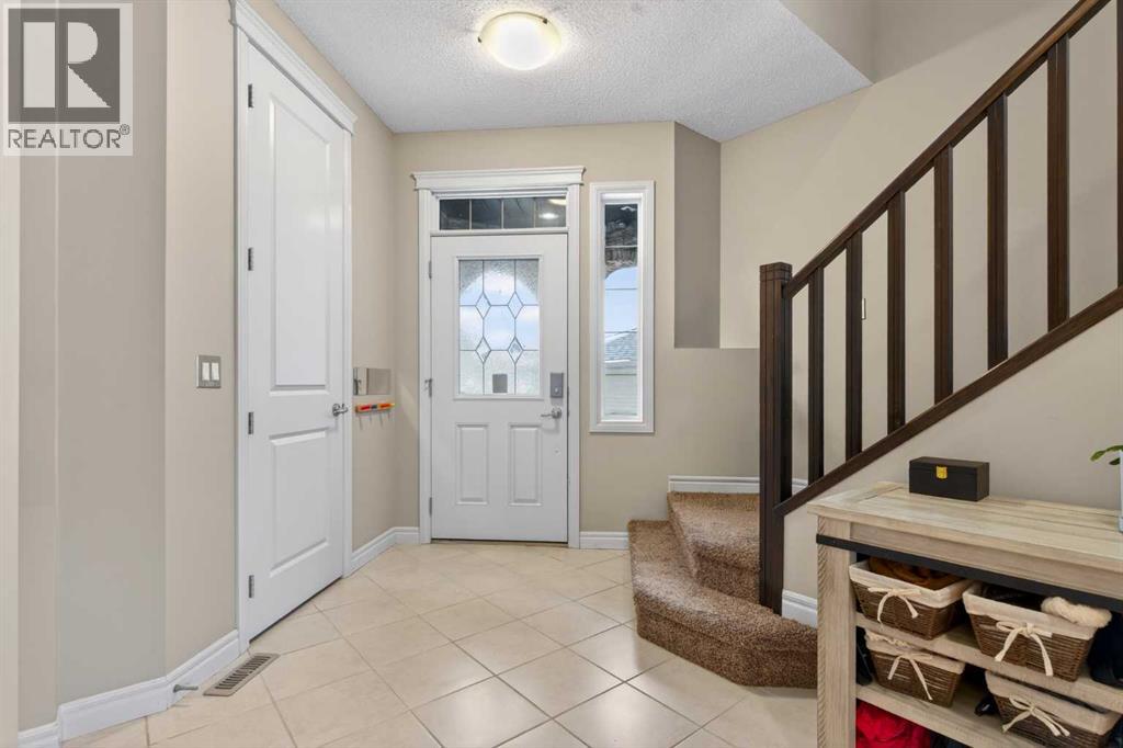 61 Sage Valley Manor Nw, Calgary, Alberta  T3R 0E4 - Photo 3 - A2286824