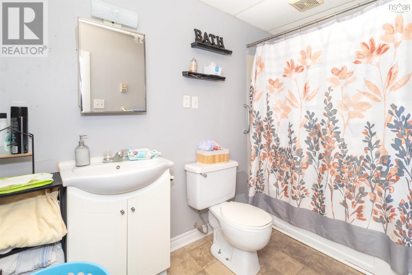 10 Lorne Street, North Sydney, Nova Scotia  B2Y 3Z6 - Photo 16 - 202603953