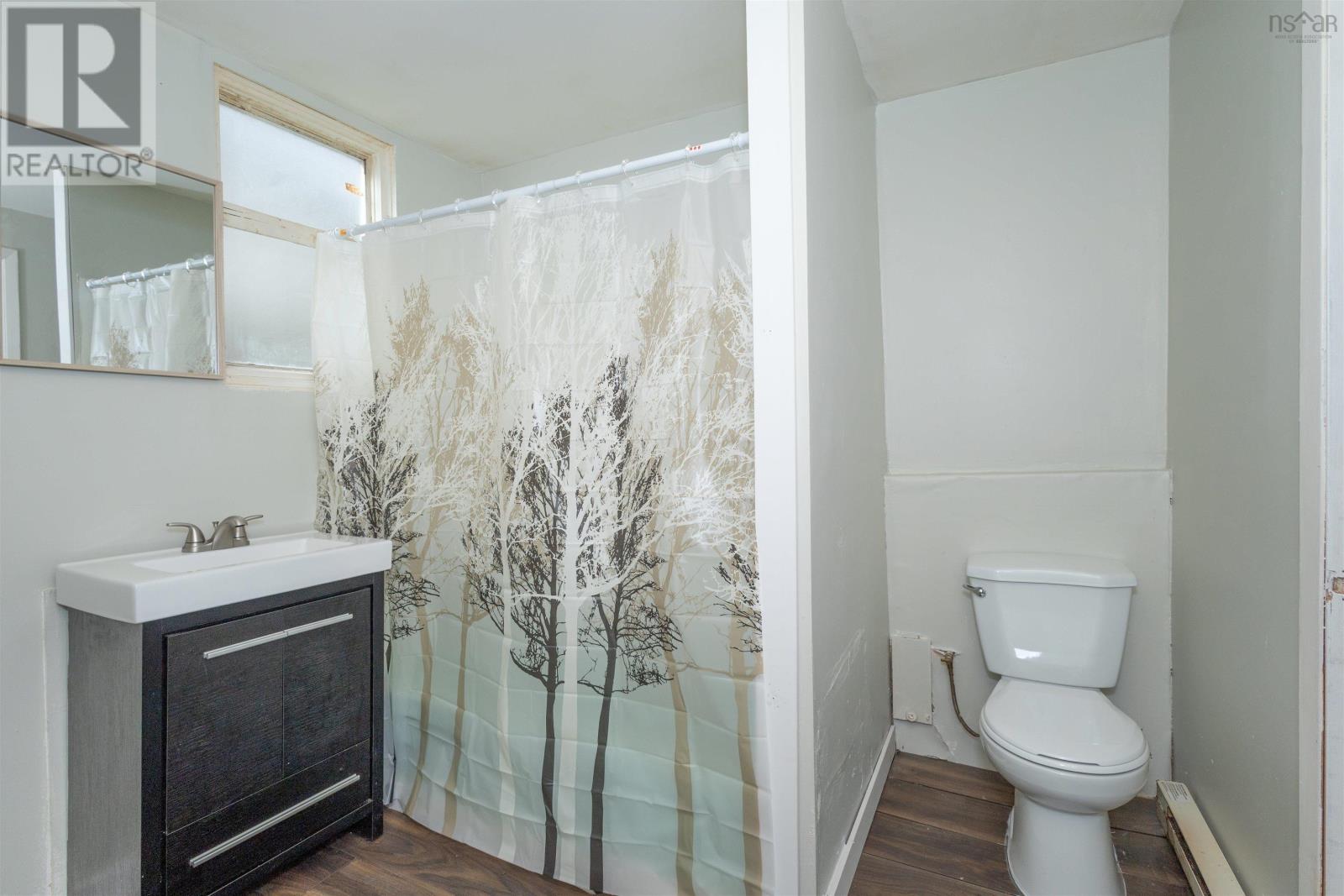 10 Lorne Street, North Sydney, Nova Scotia  B2Y 3Z6 - Photo 9 - 202603953