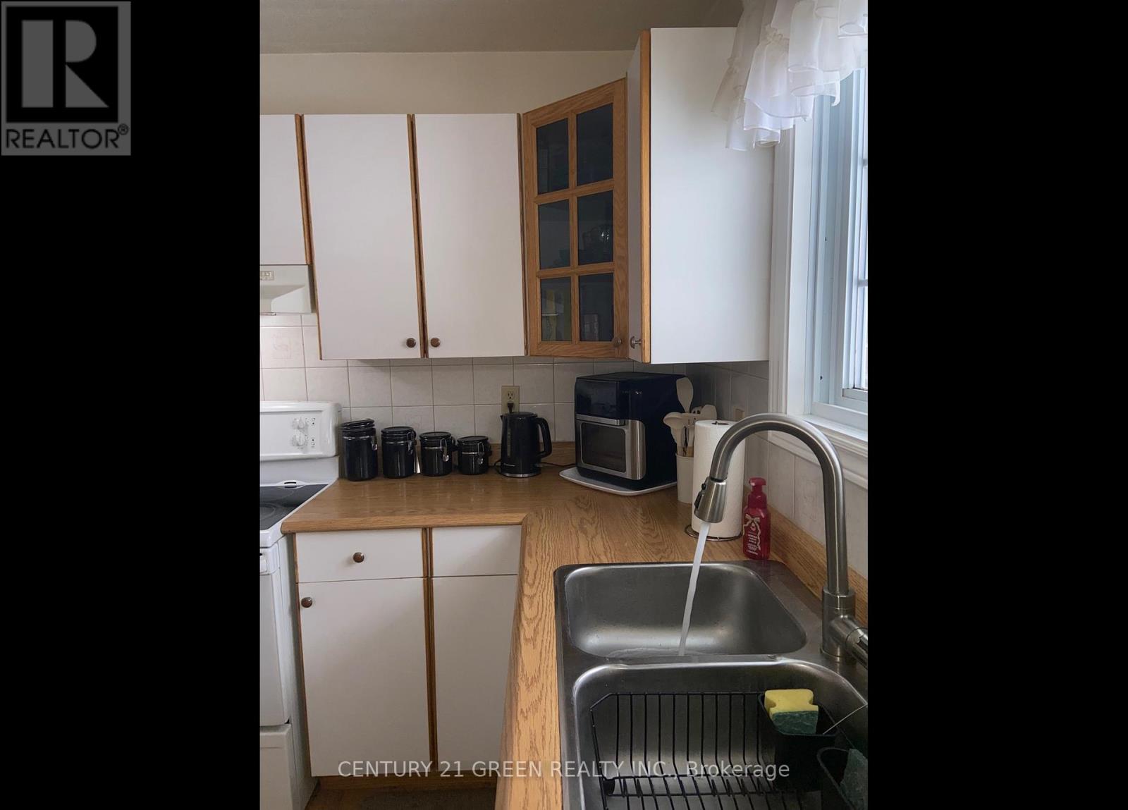 9 Fitz Avenue, South River, Ontario  P0A 1X0 - Photo 5 - X12883662