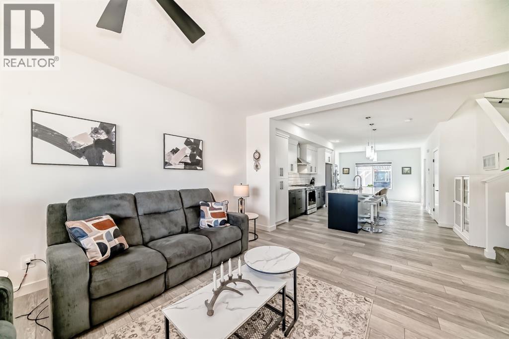 37 Legacy Glen Point Se, Calgary, Alberta  T2X 4T2 - Photo 5 - A2293977