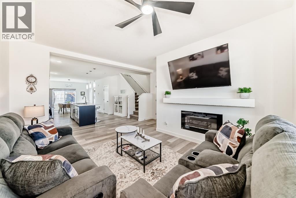 37 Legacy Glen Point Se, Calgary, Alberta  T2X 4T2 - Photo 3 - A2293977