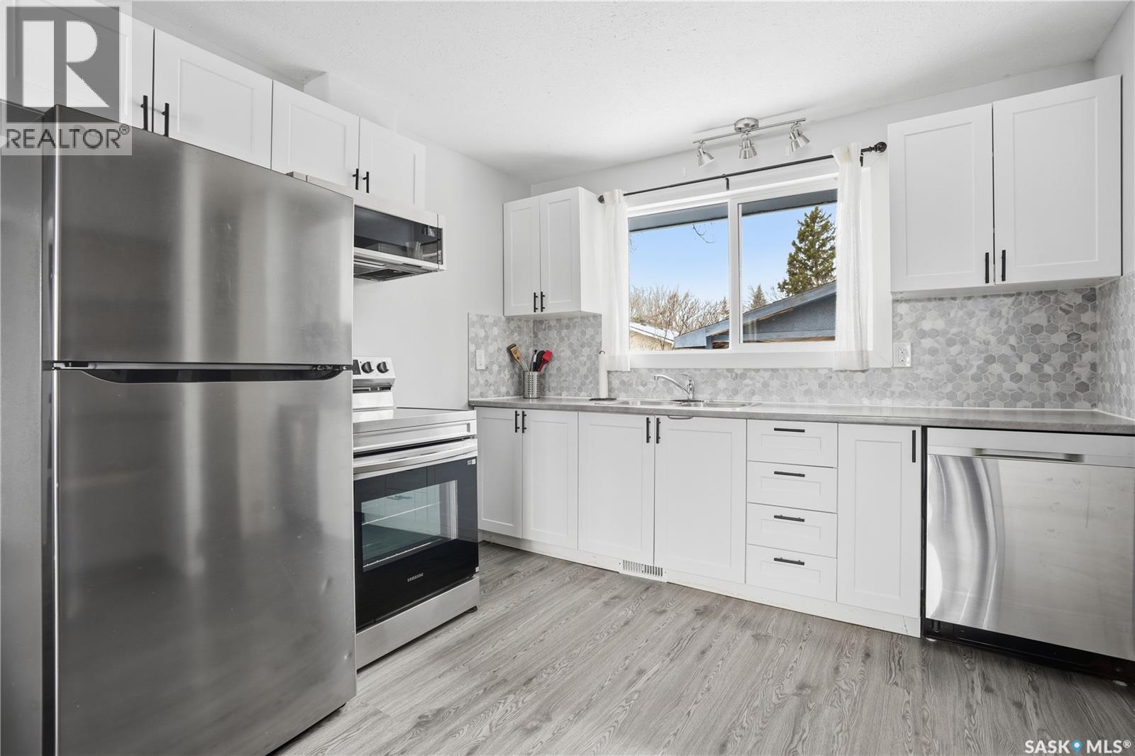 68 Young Crescent, Regina, Saskatchewan  S4N 4K8 - Photo 10 - SK032108